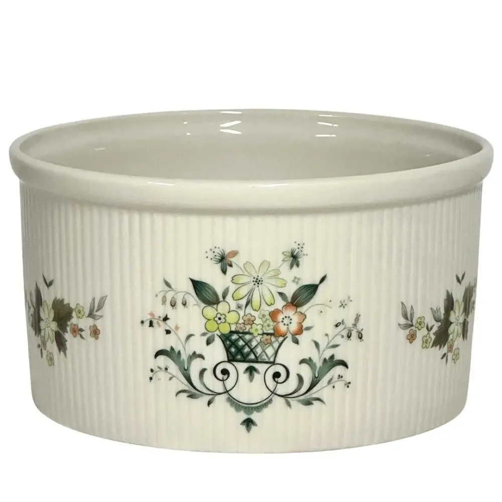 Royal Doulton England 'Provencal' Retired 1967-1997 Ribbed 6
